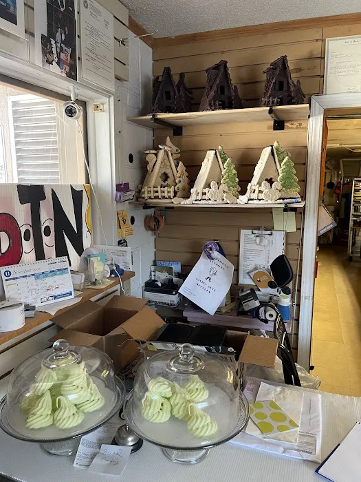Wally's Pastry Shop and DellaRose Gelato Picture 6