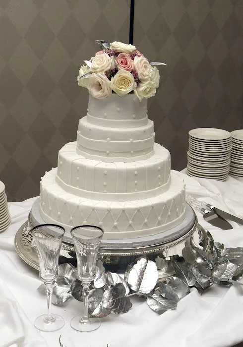 Nellie Custom Cakes Picture 1