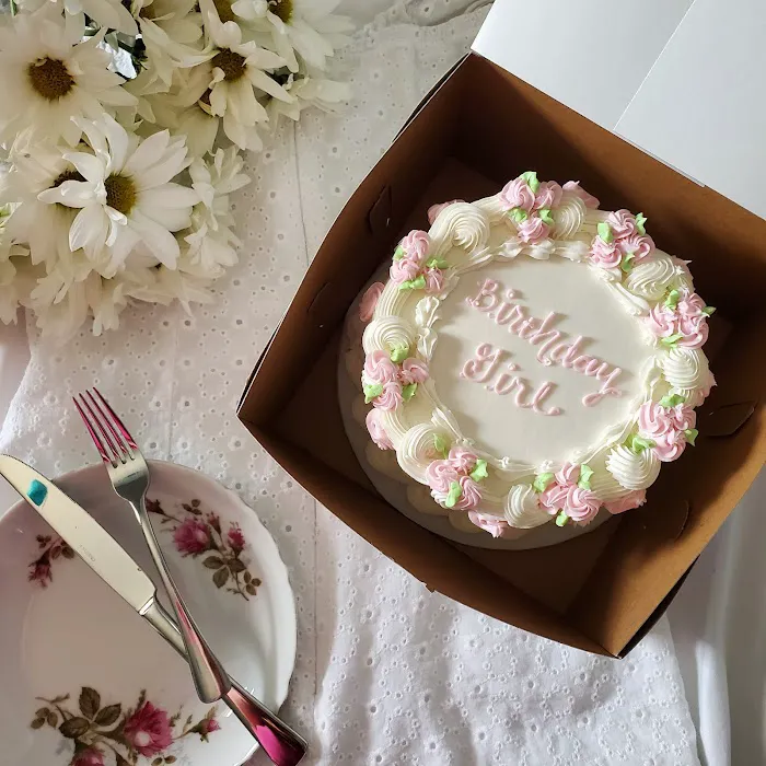 Nellie Custom Cakes Picture 10