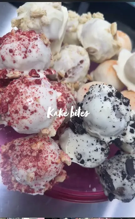Karen’s Kakes Picture 6