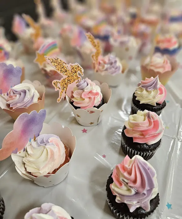 Suvee Sweets Cakerie Picture 4