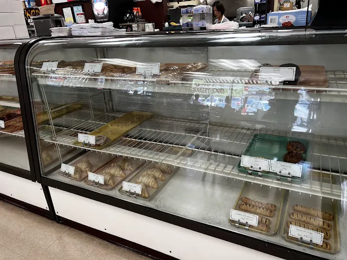 Dave's Bakery & Deli Picture 4