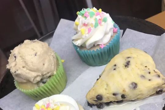 Made with Love Cakes and Bakes