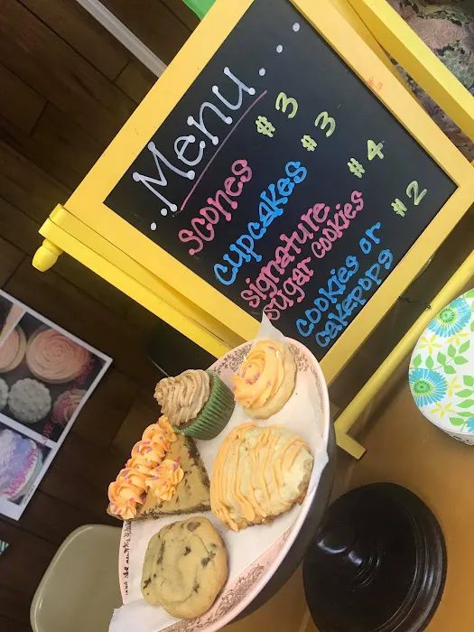 Made with Love Cakes and Bakes Picture 3