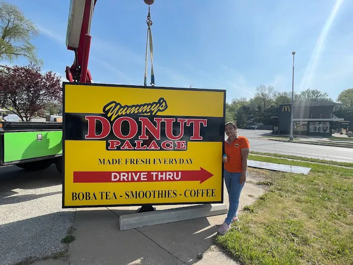 Yummy donut palace.boba.smoothies.coffee Picture 2