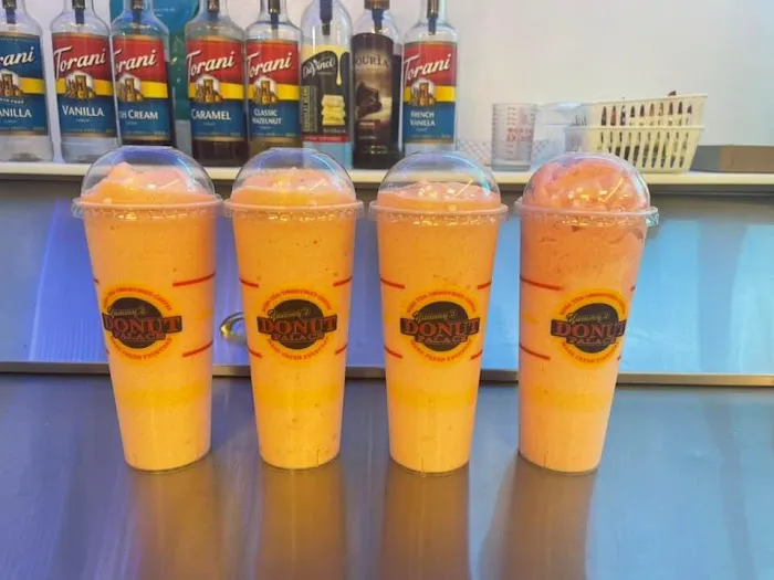 Yummy donut palace.boba.smoothies.coffee Picture 5