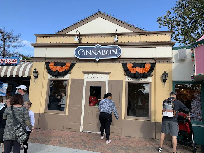 Cinnabon Picture 1