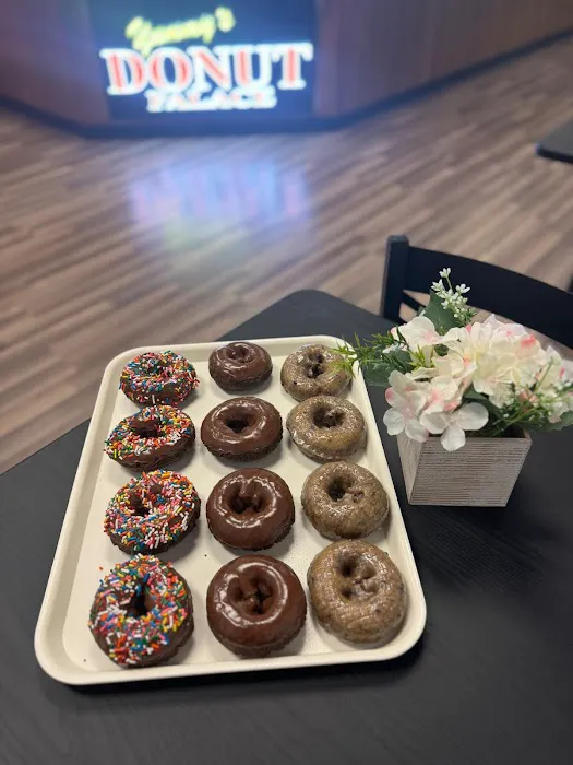 Yummy donut palace.boba tea.smoothies.coffee Picture 3