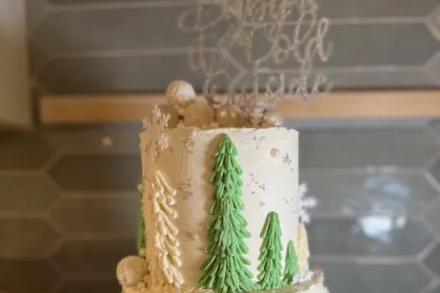 Lara's Cakes and Bakes