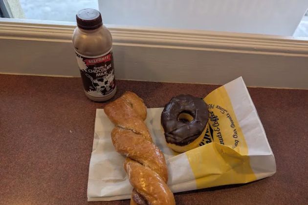 LaMar's Donuts and Coffee
