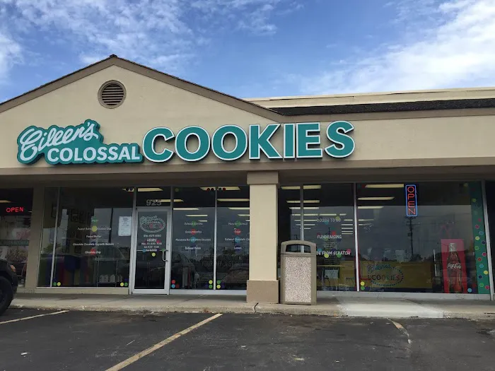 Eileen's Colossal Cookies Picture 1