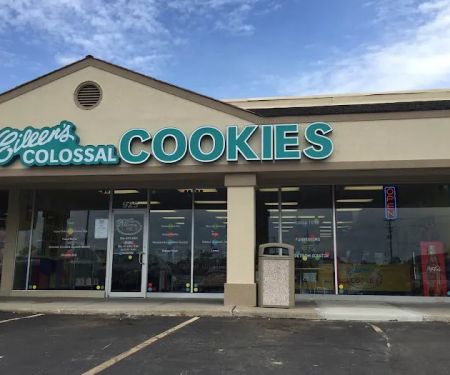 Eileen's Colossal Cookies