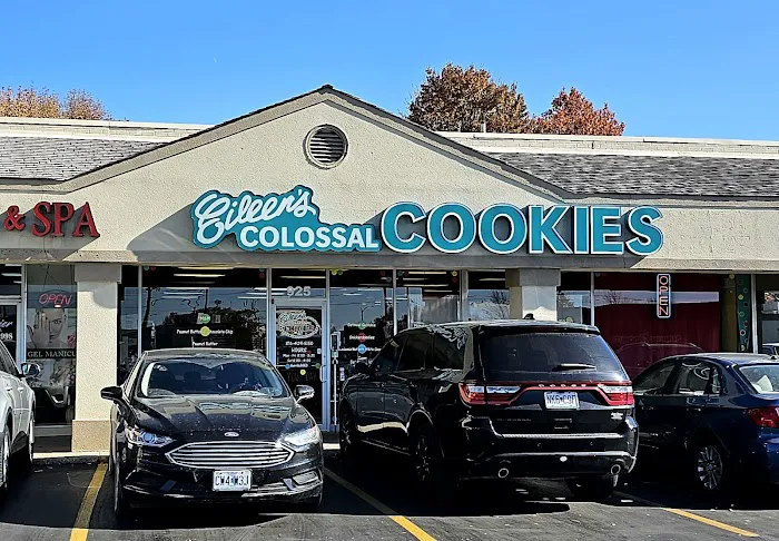 Eileen's Colossal Cookies Picture 8