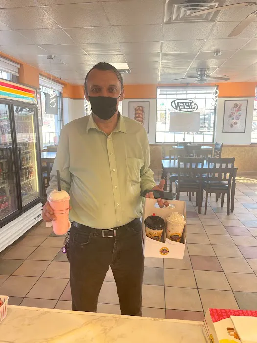 Yummy donut palace,boba tea,smoothies, coffee Picture 4
