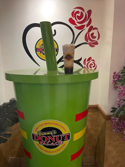 Yummy donut palace,boba tea,smoothies, coffee Picture 9