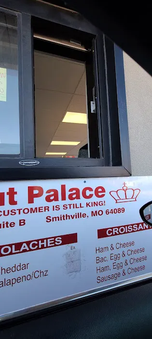 Donut Palace Picture 8