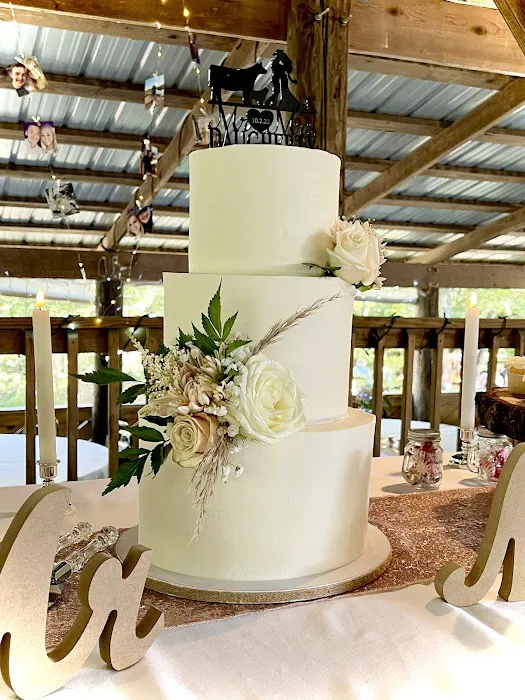 Love & Frosting Bakeshop Picture 9