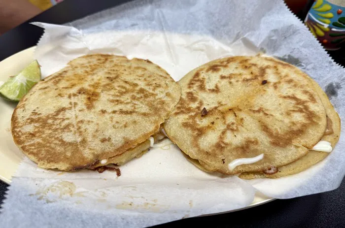 Chulitos panaderia y taqueria Picture 9