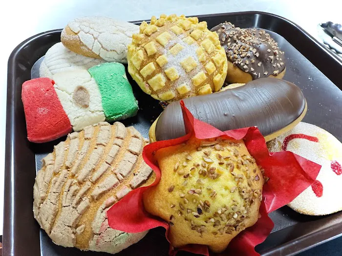 Chulitos panaderia y taqueria Picture 10