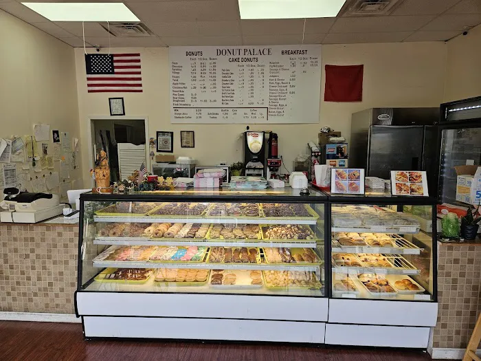 Donut Palace Picture 10