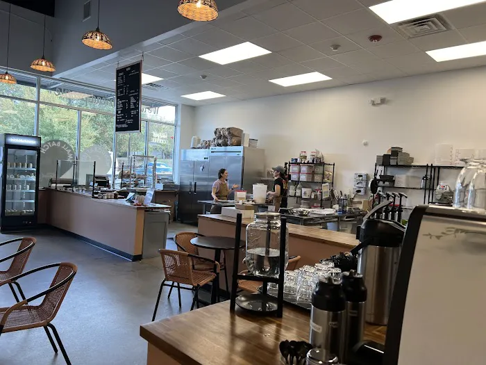 Flour Your Dreams Bakery & Café Picture 9