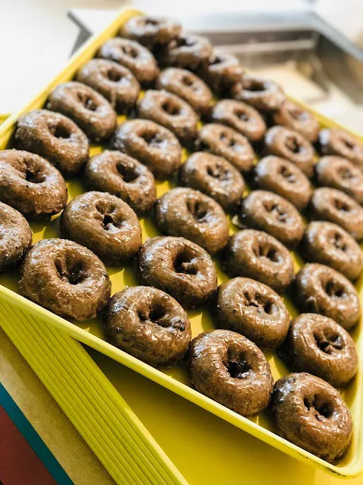 Home Town DONUTS Picture 7