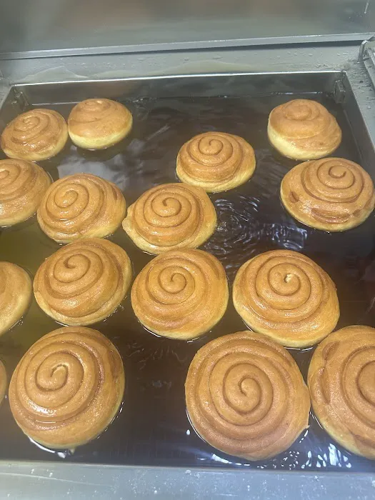 Home Town DONUTS Picture 9