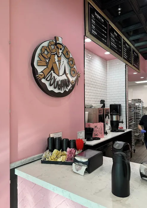 Voodoo Doughnut Picture 5