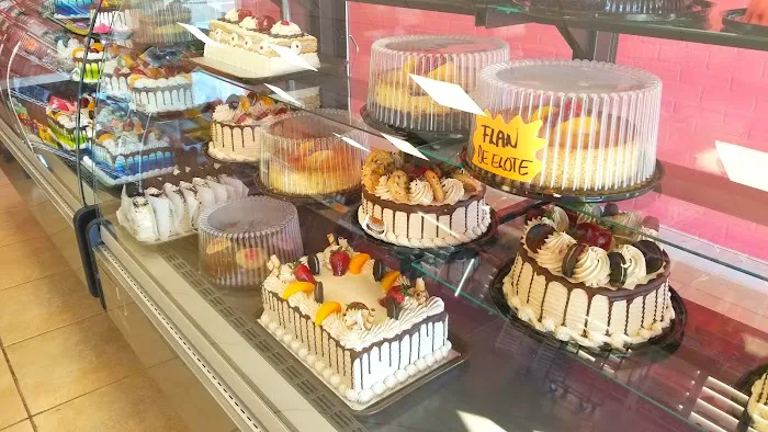 La Cemita Bakery Picture 9
