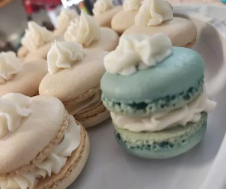 Meme's Macarons and sweets