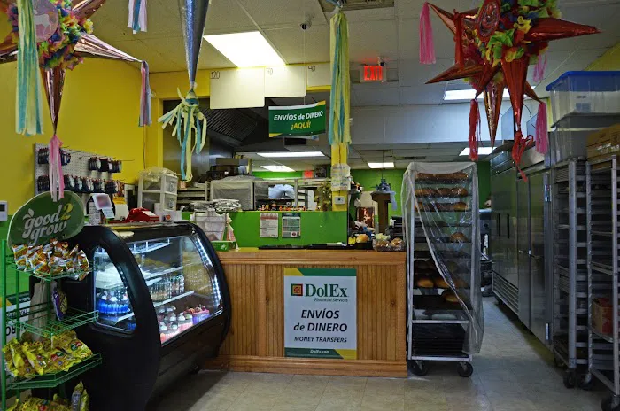 La Campechana Bakery Picture 6