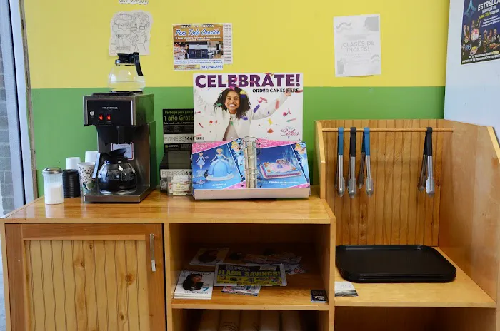 La Campechana Bakery Picture 1