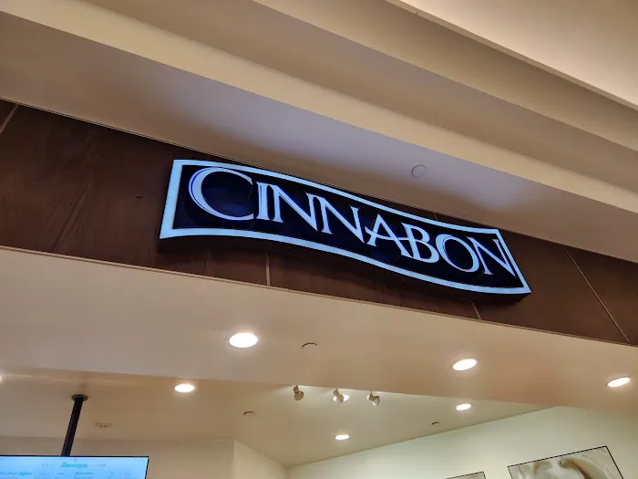 Cinnabon Picture 5