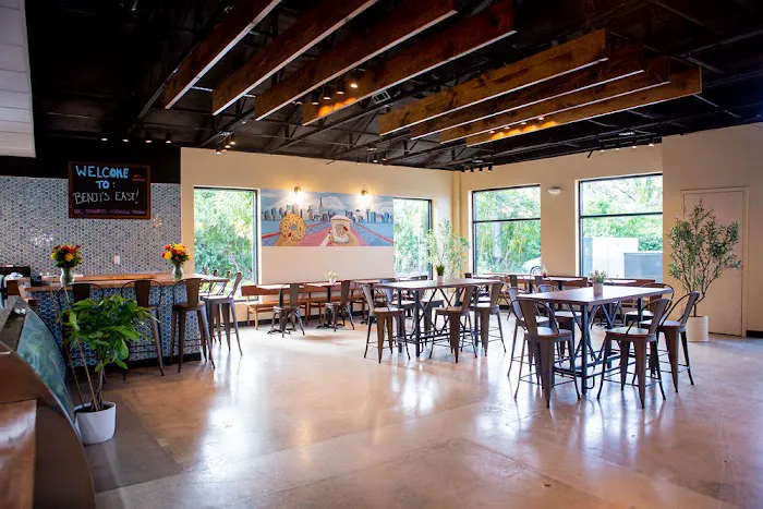 Benji's Bagel and Coffee House Picture 7