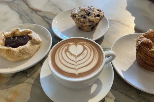 Dozen Bakery