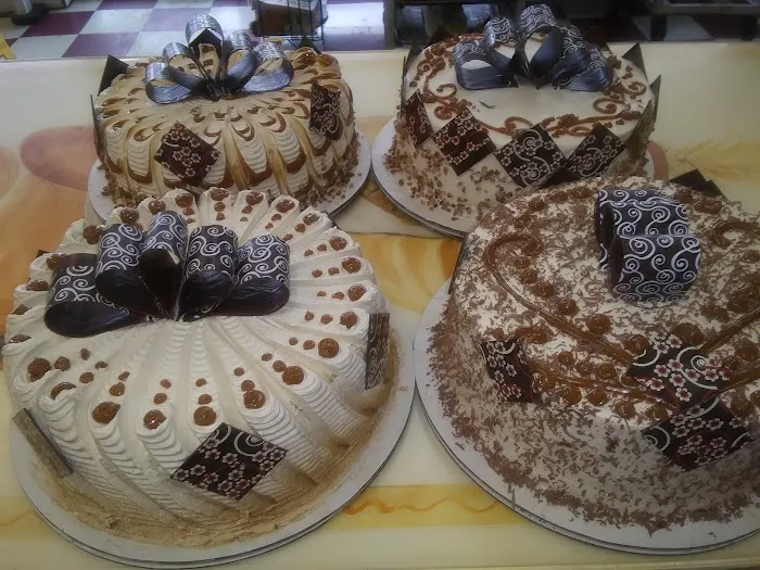 Panaderia La Estrella Picture 6