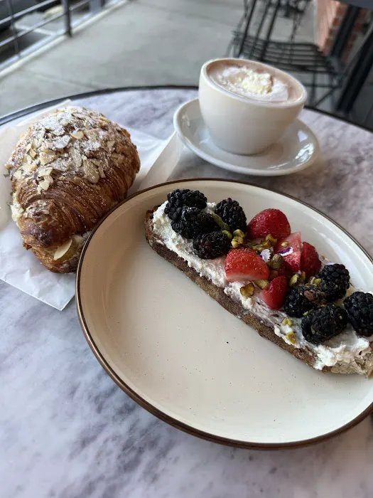 Perenn Bakery Picture 10