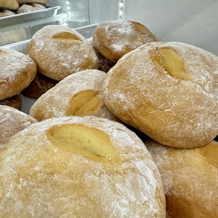 Panaderia Lindsey Picture 5