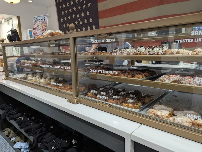 Parlor Doughnuts Picture 9