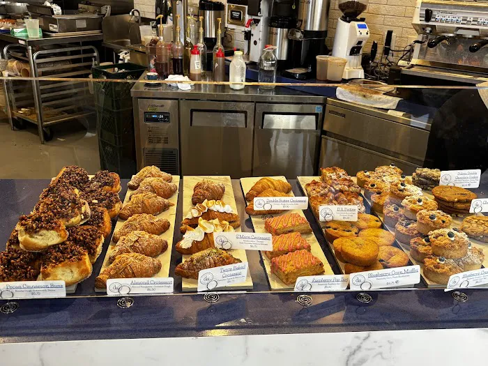 D’Andrews Bakery & Cafe Picture 2