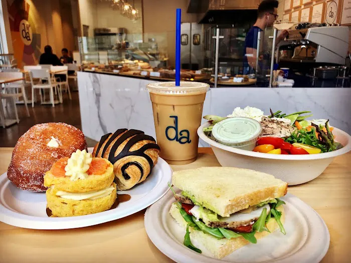D’Andrews Bakery & Cafe Picture 5