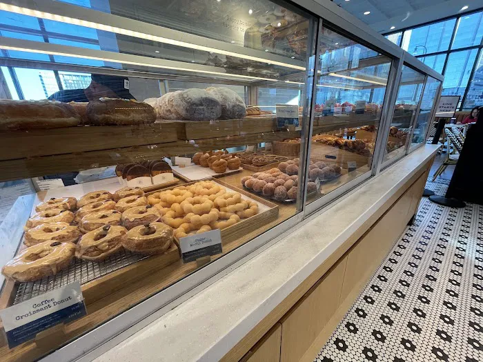 Paris Baguette Parking Picture 6