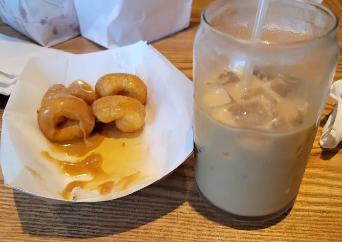 Itty Bitty Donuts & Specialty Coffee Picture 9