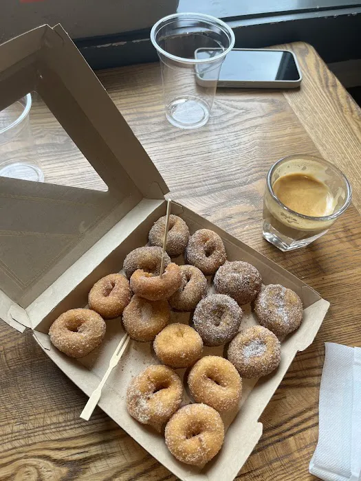 Itty Bitty Donuts & Specialty Coffee Picture 3