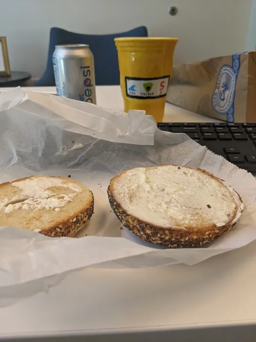 Star Bagel Cafe Picture 1