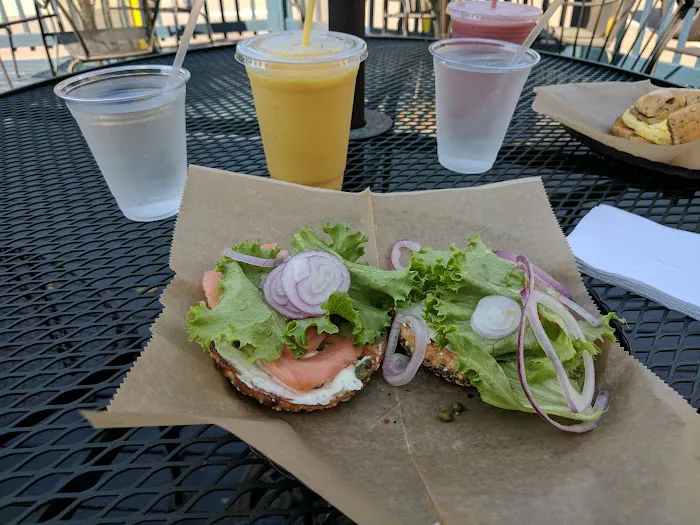 Star Bagel Cafe Picture 5