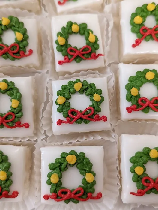 Southern Squares Petit Fours Picture 2