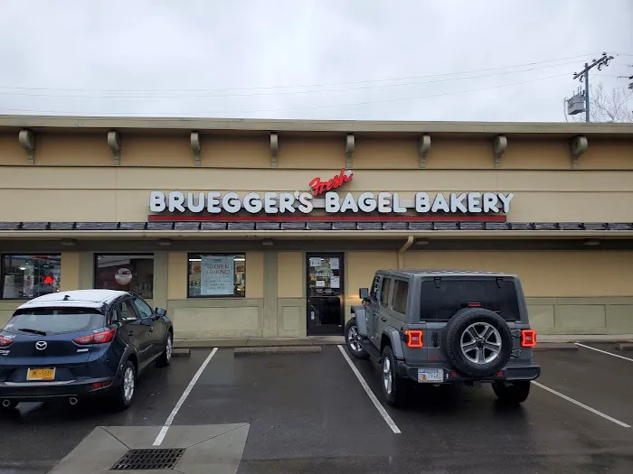 Bruegger's Bagels Picture 4