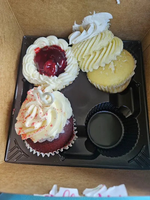Gigi's Cupcakes Picture 5
