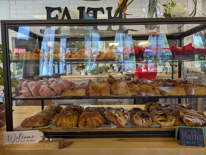 Three Mothers Cuisine & Bakery - West Picture 7